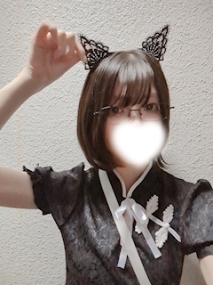 プロフィール写真3・すず|café&bar 池猫・イケネコ - 池袋西口のコンカフェ
