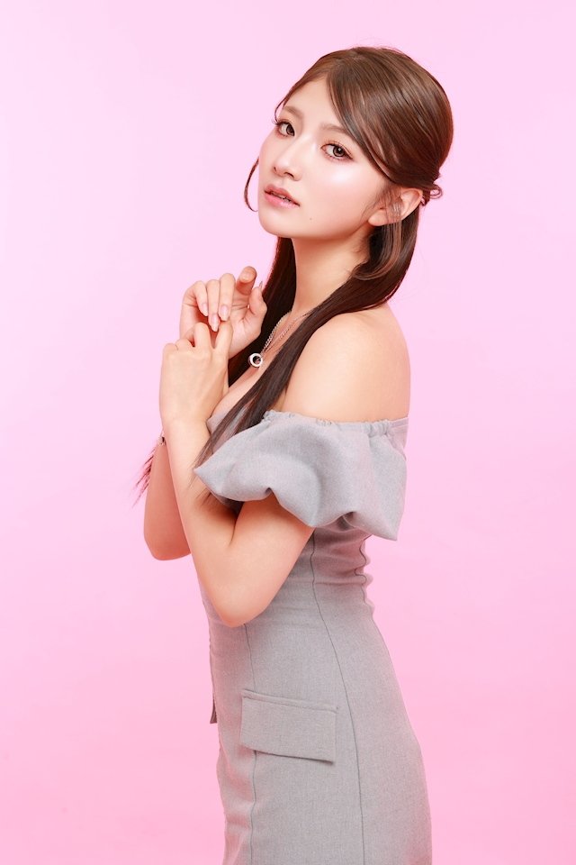 プロフィール写真1・笑顔　にいな｜