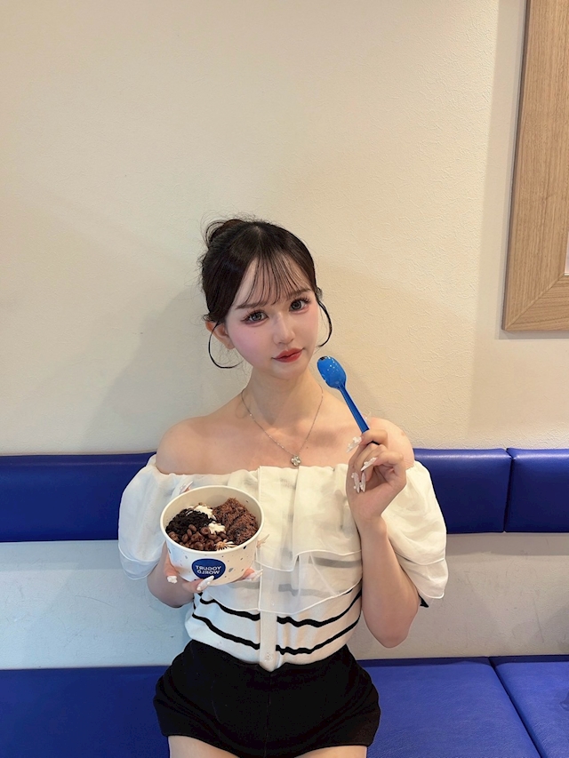 ゆな TSUBAKI LOUNGE 北新地店