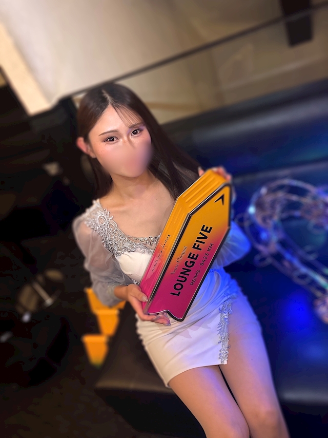 きらら LOUNGE FIVE