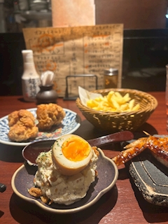 ここ【はにとら】「こんばんは！✨️出勤してます！」
