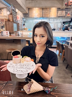 プロフィール写真2・ことな|成田 MORE