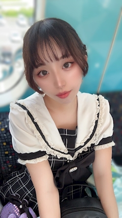 おもち「8/28 お給仕‪🫶」