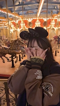 つき