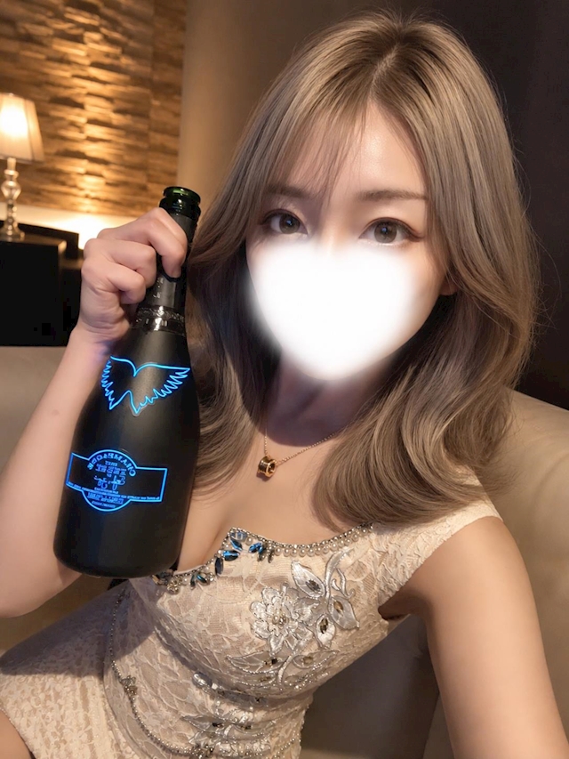 りお Lounge＆Club KING