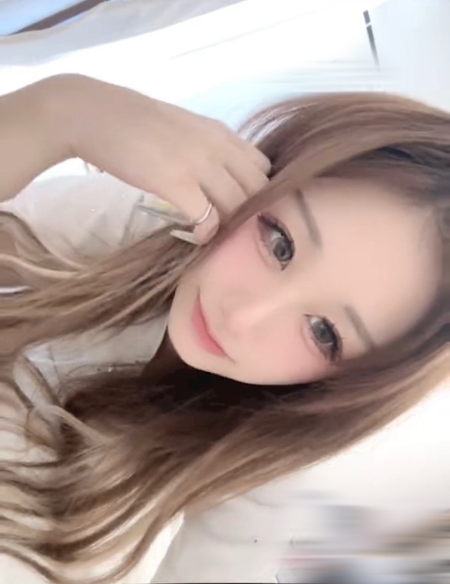ユキナ Girls Bar Reve