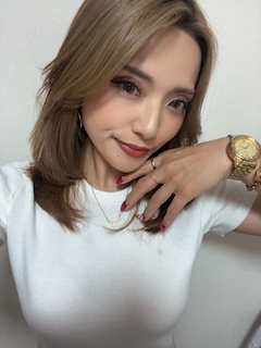 プロフィール写真3・おじゅり(昼の部)|I-R-O-H-A・イロハ - 名古屋 金山のスナック