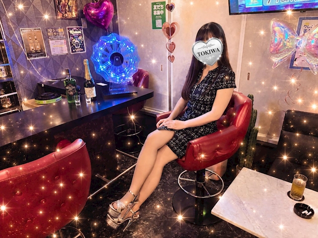 ヒトミ