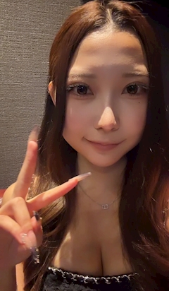 プロフィール写真1・れい King&Queen新橋|新橋キャバクラ キング・アンド・クイーン