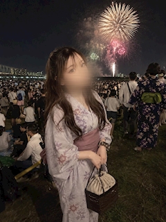 プロフィール写真1・えみり|girls riri・ガールズ リリ - 立川駅南口の朝・昼ガールズバー