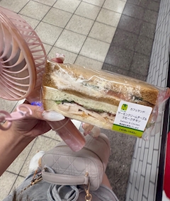 みおな「Ψ( 'ч'♡ )」