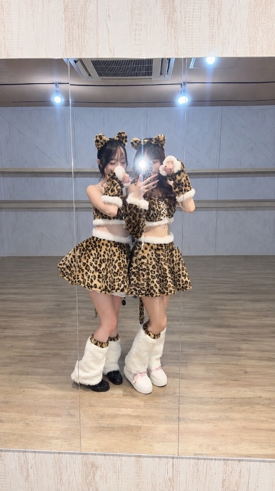キャスト同士で撮影した仲良し写真