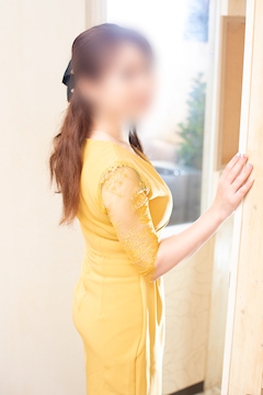 プロフィール写真6・石澤なおみ｜CLUB 菜の花・ナノハナ - 四国中央市のキャバクラ
