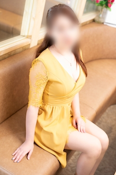 プロフィール写真7・石澤なおみ｜CLUB 菜の花・ナノハナ - 四国中央市のキャバクラ