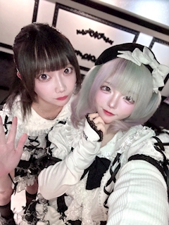 こと「初お給仕感想🎀」