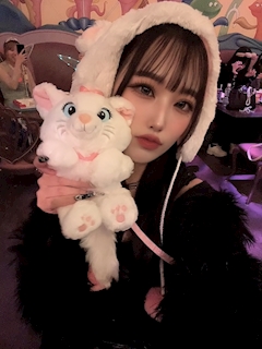 プロフィール写真3・ここ|cafe & bar はちみつ - 新宿のガールズバー