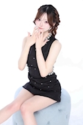 瑠璃ゆあ