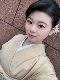 プロフィール写真1・麻丘ひまり|美艶・ビエン - 銀座の熟女パブ/熟女キャバクラ