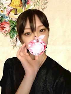 プロフィール写真1・みお｜スナックBAR 粋酔・スイスイ - 池袋西口のパブ/スナック