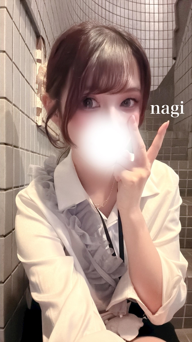 なぎ🧑🏼‍🩰🎀 GIRLS BAR OFFICE CUTE