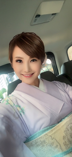 プロフィール写真3・彩乃ママ|美艶・ビエン - 銀座の熟女パブ/熟女キャバクラ
