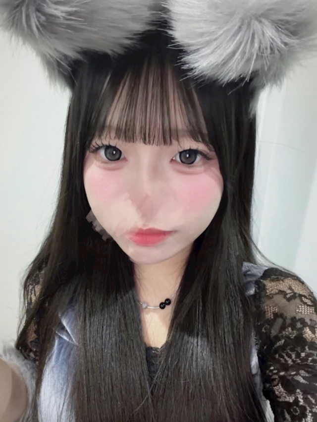 ゆあ🐺オオカミちゃんカフェ梅田店