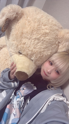 プロフィール写真1・すず《八王子Girl'sbar TSUBAKI》|GIRL'S BAR TSUBAKI・ツバキ - 八王子のガールズバー