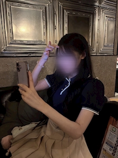 プロフィール写真1・りり|調布 オブロングラウンジ