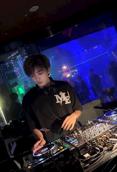 プロフィール写真2・くぼにゃん🐰🩵｜GIRL'S BAR Rose Room・ロゼルーム - 新橋のガールズバー