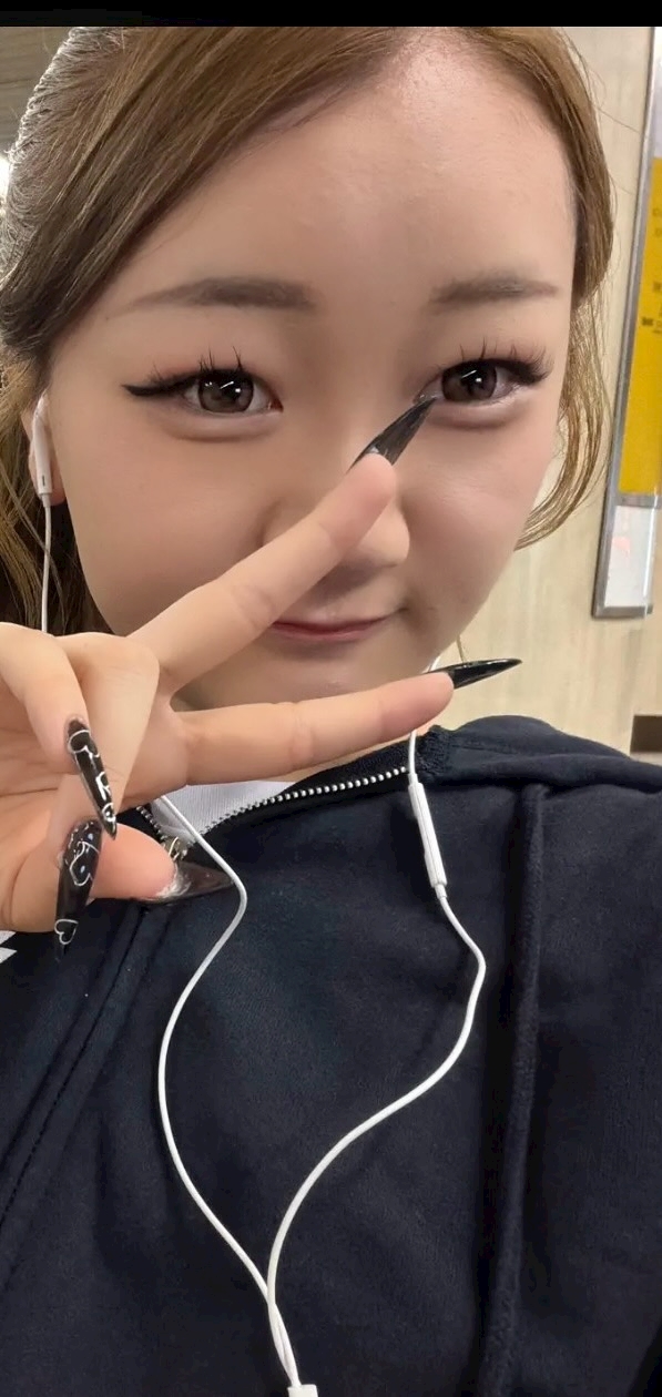 プロフィール写真2・さきな｜