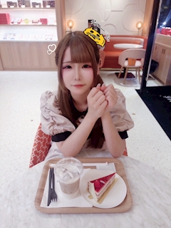 プロフィール写真2・ころね|キミとなら堕ちてもいい・キミトナラオチテモイイ - 新宿三丁目のコンカフェ