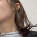 てる