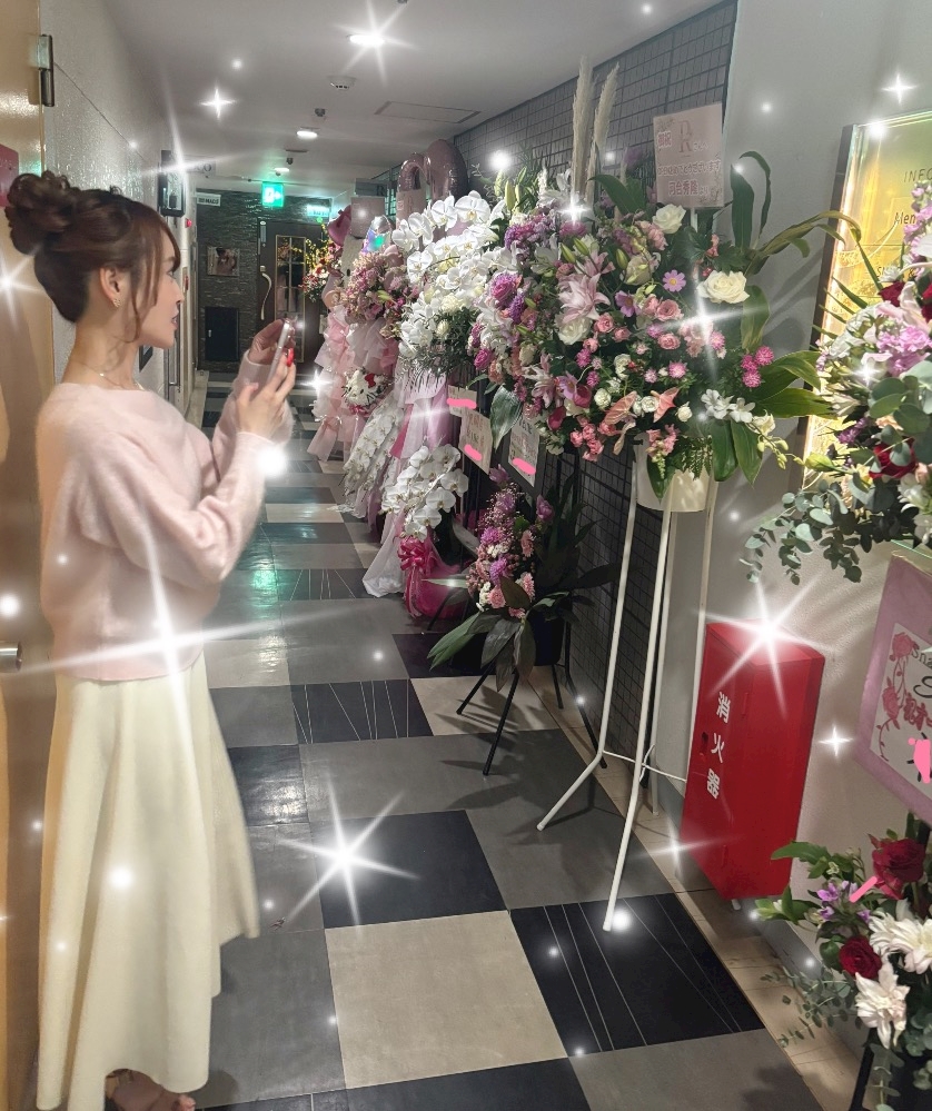 りいな Reine・レーヌ - 名古屋 錦のスナック