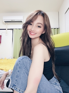 プロフィール写真10・AYU|NYNY・ニューヨークニューヨーク - 名古屋 栄のインターナショナルパブ