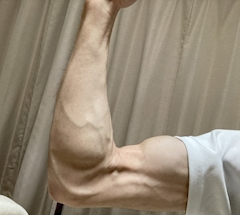 ひろ（細マッチョ）