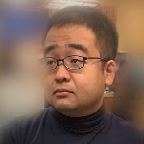 すけってぃ