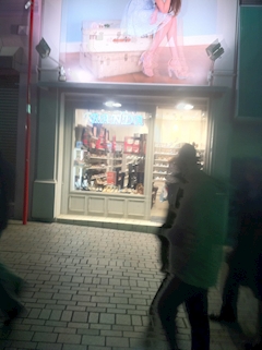 サク山チョコ美月