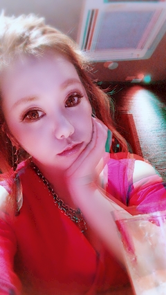 横山みなみ