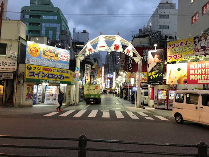 池袋 西一番街
