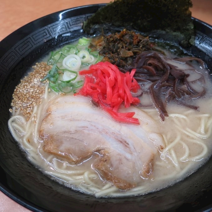 博多駅 筑紫口 オーソドックスな博多のラーメン おっしょいラーメン 博多区その他 ラーメン ポケパラplus