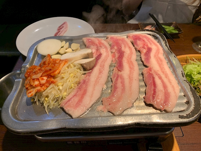 豚バラって脂多いね 千ちゃん せんちゃん 川崎駅周辺 韓国料理 ポケパラplus
