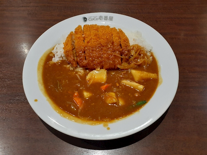 Coco壱のメンチカツにやさいトッピング カレーハウス Coco壱番屋 四日市国一店 ｺｺｲﾁﾊﾞﾝﾔ 四日市 桑名 カレー ポケパラplus