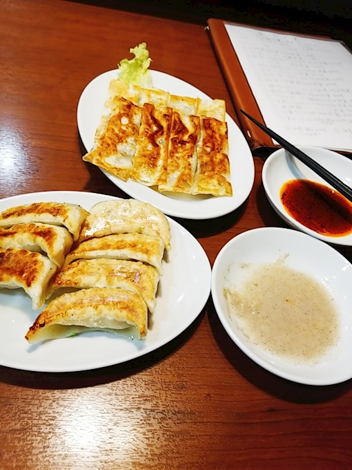餃子たべました 一年前の話ですけどー 餃子房 チャイナドール 相模原市 中華料理 ポケパラplus