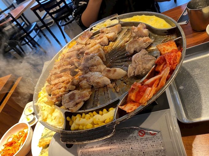 韓国石焼サムギョプサル専門 コッテジ 千日前本店 梅田 韓国料理 ポケパラplus