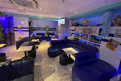 八王子 ガールズバー・ブルーサブマリン 店舗写真