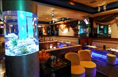 C club(シークラブ)店内