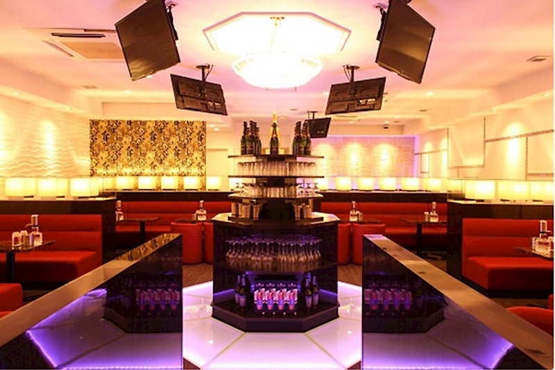 栃木県キャバクラ&ガールズバー第3位.club 7UP