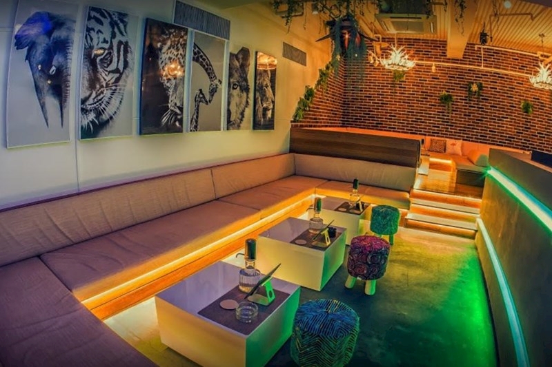 宇都宮市キャバクラ&ガールズバー第3.lounge albatross