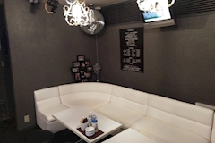 とんデレラ・トンデレラ - 中洲のスナック 店舗写真