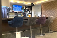 LOUNGE & BAR HANABI・ハナビ - 池袋西口のパブ/スナック 店舗写真